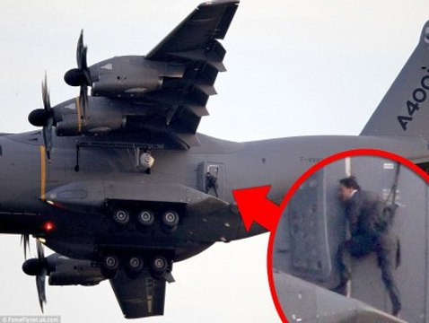 Tom Cruise réalise une cascade folle à l'extérieur d'un avion à 1500 mètres d'altitude pour le film Mission Impossible