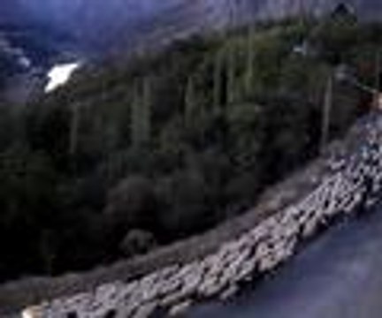 Göçerler yaylalardan iniyor