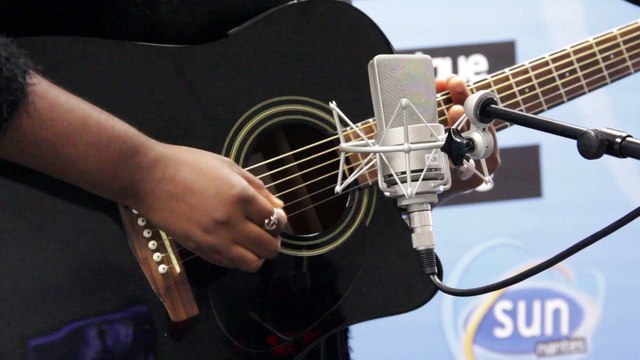 SUN MUSIC ADDICT: Lione - Wasted