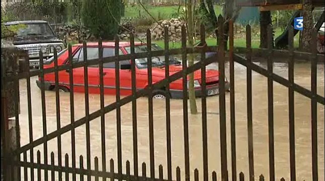 Saône-et-Loire : des routes sont coupées et des maisons inondées