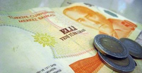 Para Çekmeye 'Masraf' Alan Banka, Kesintiyi İade Edecek