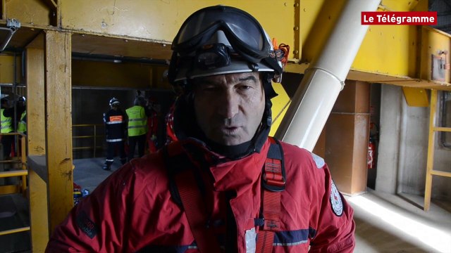 Lorient. Exercices à 50 mètres de hauteur pour les hommes du Grimp