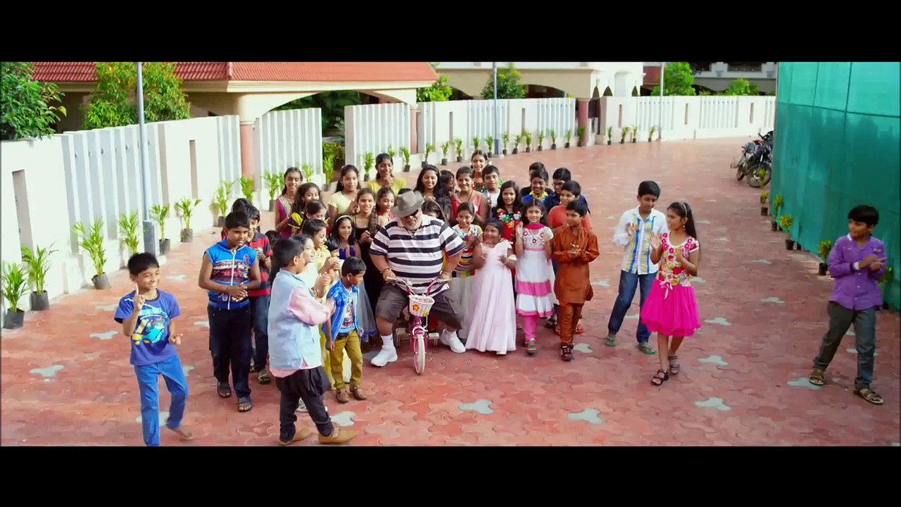 Erra Bus Movie Thathayya Song