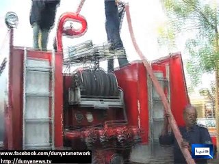 Dunya News - Four buses catch fire in Korangi, Karachi