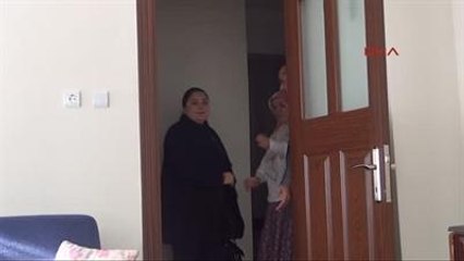 Ameliyatla Ayrılan Siyam İkizlere Ziyaretçi Akını