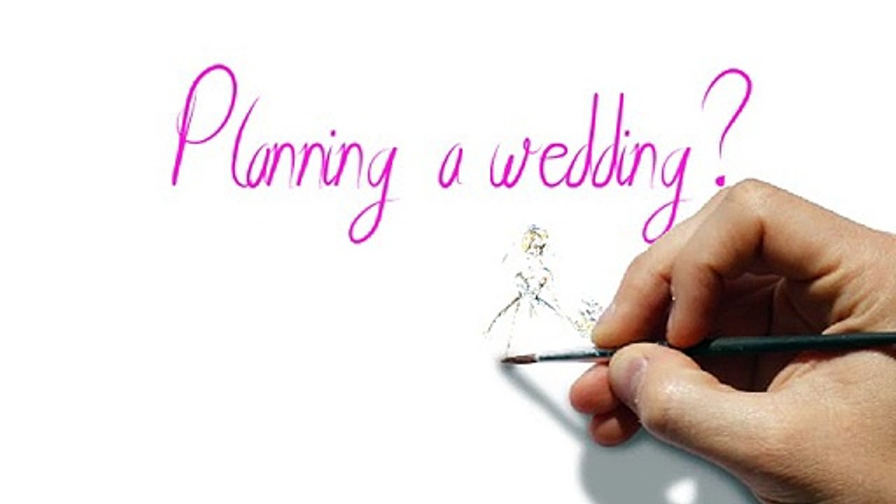 Decorated White Paper Lanterns: Perfect For Any Type Of Wedding