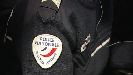 Suicides dans la police: le dépôt des armes aux vestiaires est-il une solution?