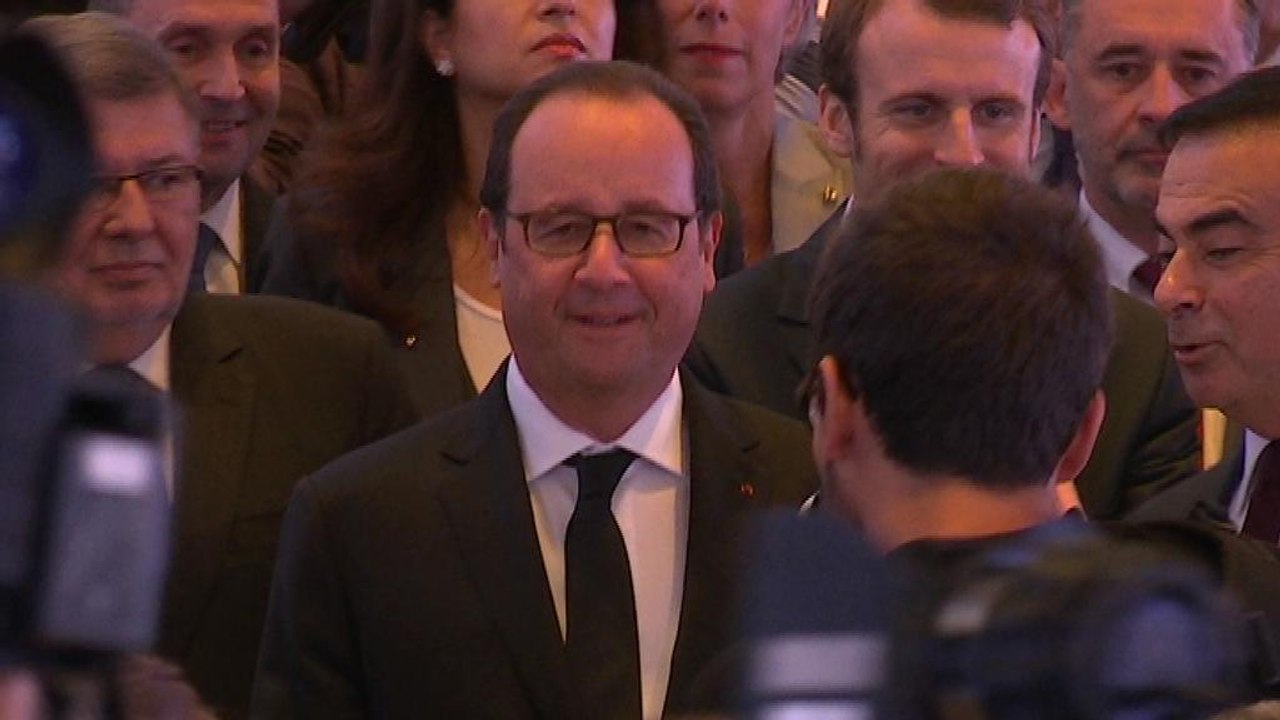 Mi-mandat: l'échec des mesures économiques de François Hollande