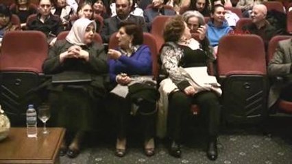 Üniversiteliler Hem Dikti Hem Sergiledi