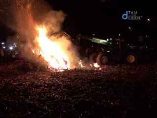 2014_11_04 Feu de détresse des agriculteurs à Pont d'Aspach