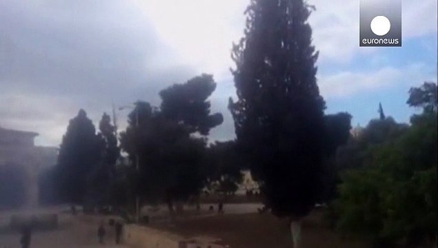 La Explanada de las Mezquitas vuelve a ser el epicentro de enfrentamientos entre palestinos y policía israelí