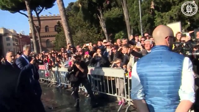 Roma - 4 novembre, Renzi alla Cerimonia all'Altare della Patria (04.11.14)