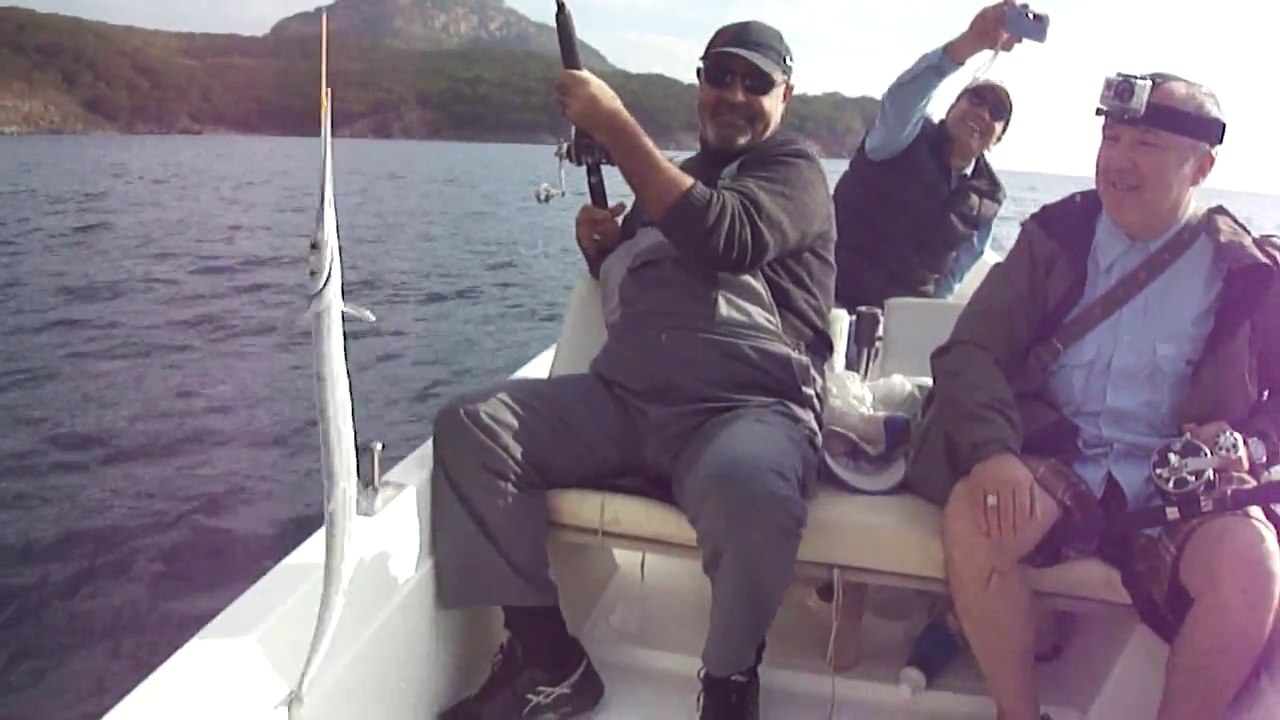 BUYUK BALIK AVI TURU YEMLIK BALIK AVIYLA BASLAR - www.adrasanbalik.com