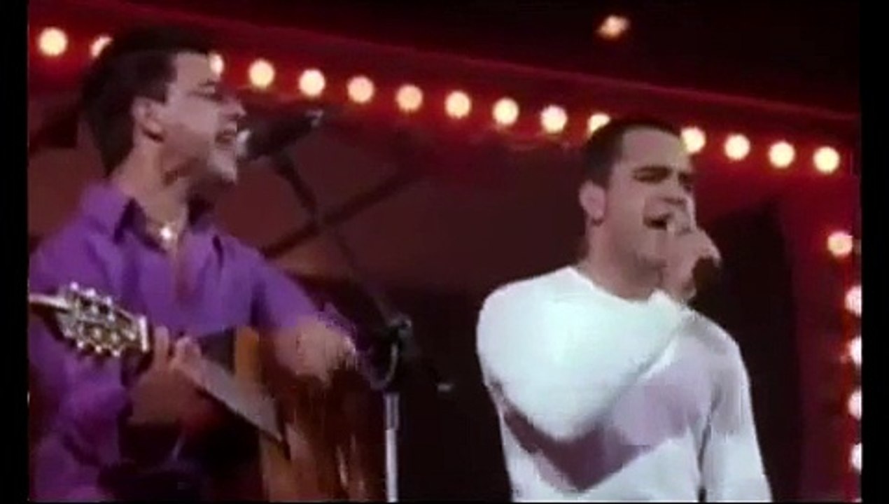 Zeze di Camargo & Luciano  - Es amor (español)