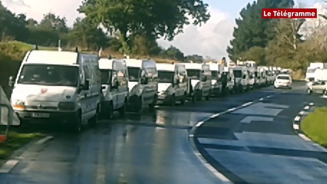 Paysans en colère. 200 agriculteurs rassemblés à Saint-Brieuc