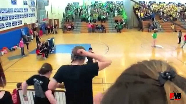 Fat Chick Faceplant - Fails World