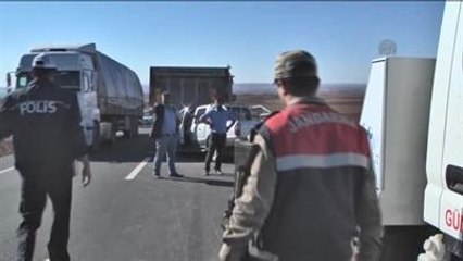 Pikap, Kamyona Çarptı: 1 Ölü, 5 Yaralı