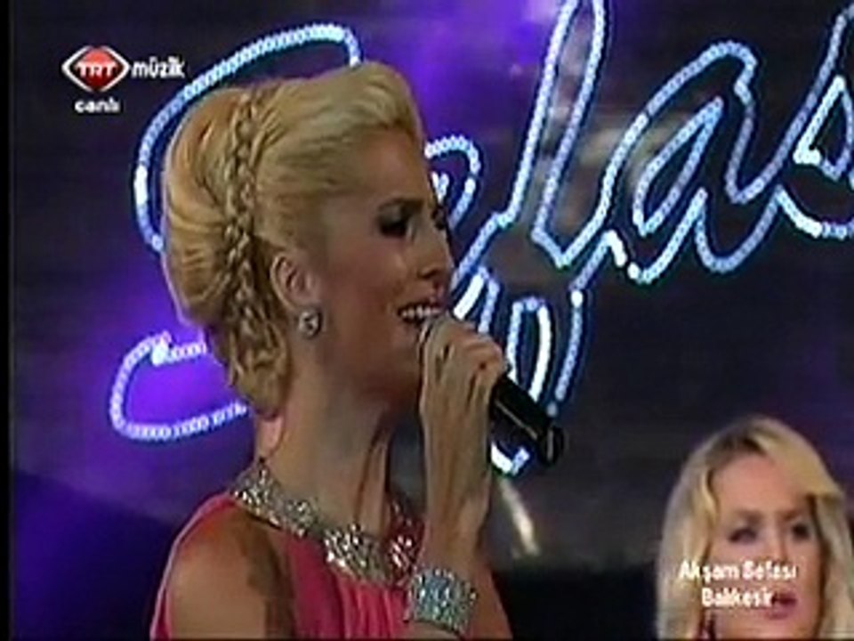 Melda Kuyucu - Dediler Zamanla Hep