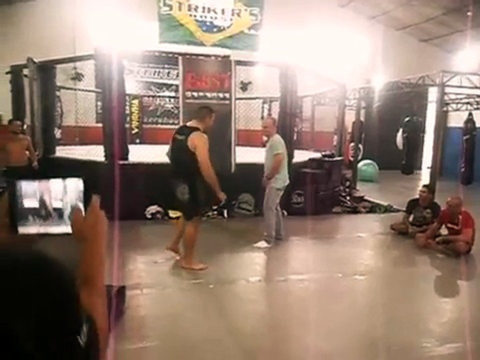 Chute de Pedro Rizzo em jornalista