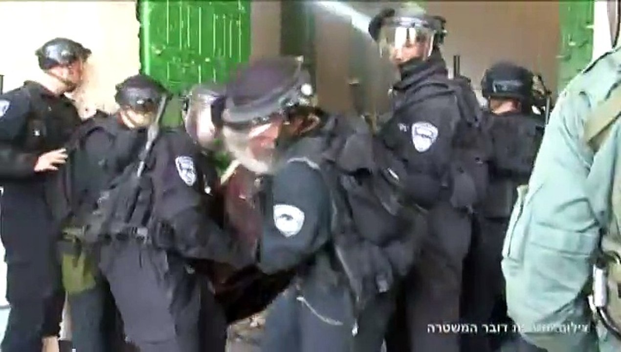 Violents affrontements entre policiers israéliens et Palestiniens à Jérusalem