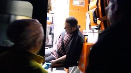 Hafik'te Minibüs Domuz Sürüsüne Çarptı: 2 Yaralı