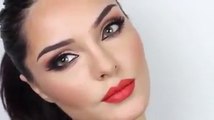 Bright Lips with Neutral Look