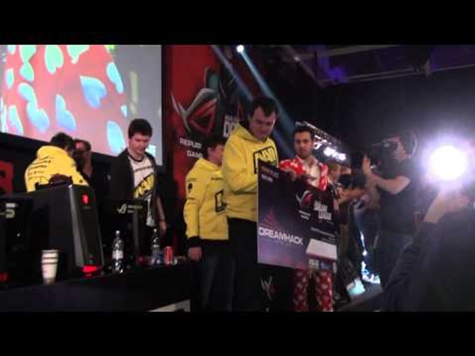 Awarding ceremony & Champagne shower @ DreamHack Winter 2013