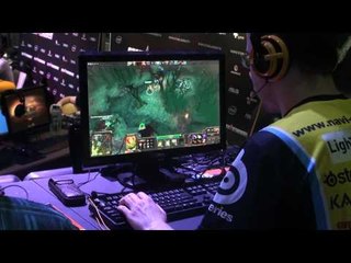 Na`Vi beating Moscow 5 in the Final @ Star Series DOTA 2