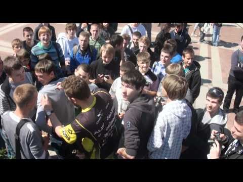 Fans from Minsk rush Markeloff and Edward @ TECHLABS BY 2012 showmatcha