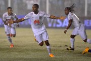 Técnico do Santos fala sobre peso de jogar sem Robinho