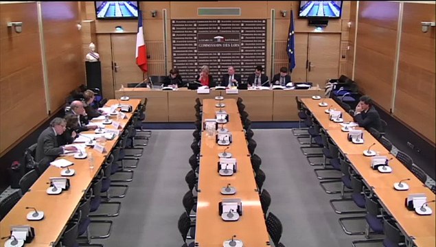Table ronde avec des organisations syndicales des personnels des commissaires-priseurs judiciaires - Mercredi 5 Novembre 2014