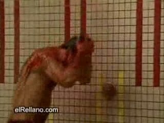 Camera cachee douche sang