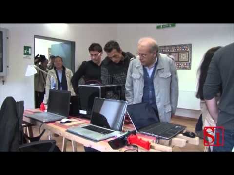 Napoli - De Magistris inaugura la ''Casa della Cultura e dei Giovani'' a Pianura -1- (05.11.14)