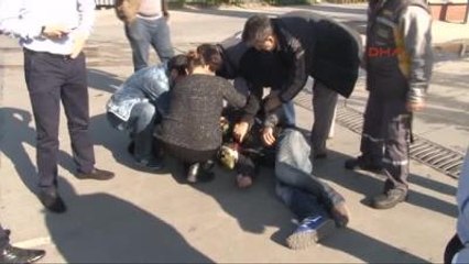 Beyoğlu'nda Motosiklet Cipe Çarptı: 1 Yaralı