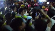 Hong Kong, ancora scontri tra polizia e manifestanti. 3 fermi