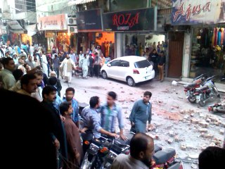 New Anarkali Lahore (Dhani Ram Road) Accident 06/11/2014 05:00PM