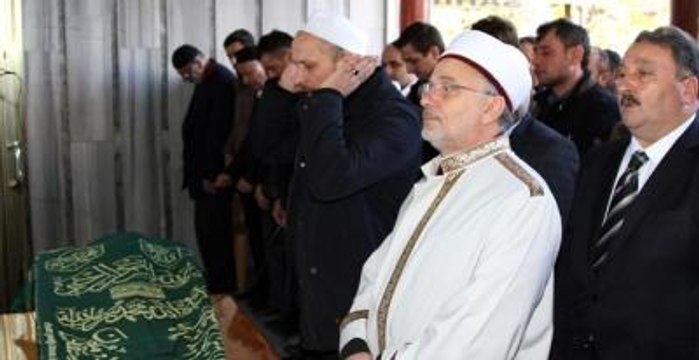 Oğlunun Cenaze Namazını Kıldıran Babanın En Zor Anı