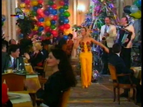 Vesna Zmijanac - Idem preko zemlje Srbije (Novogodisnja prica 1994)