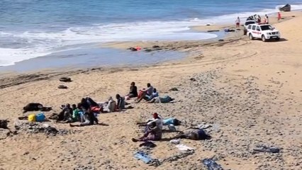 Immigrants on Canary Island tourist beach spark Ebola fears