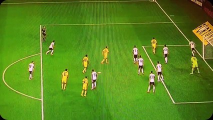 la superbe bicyclette de Vasyl Kobin face au Legia Varsovie