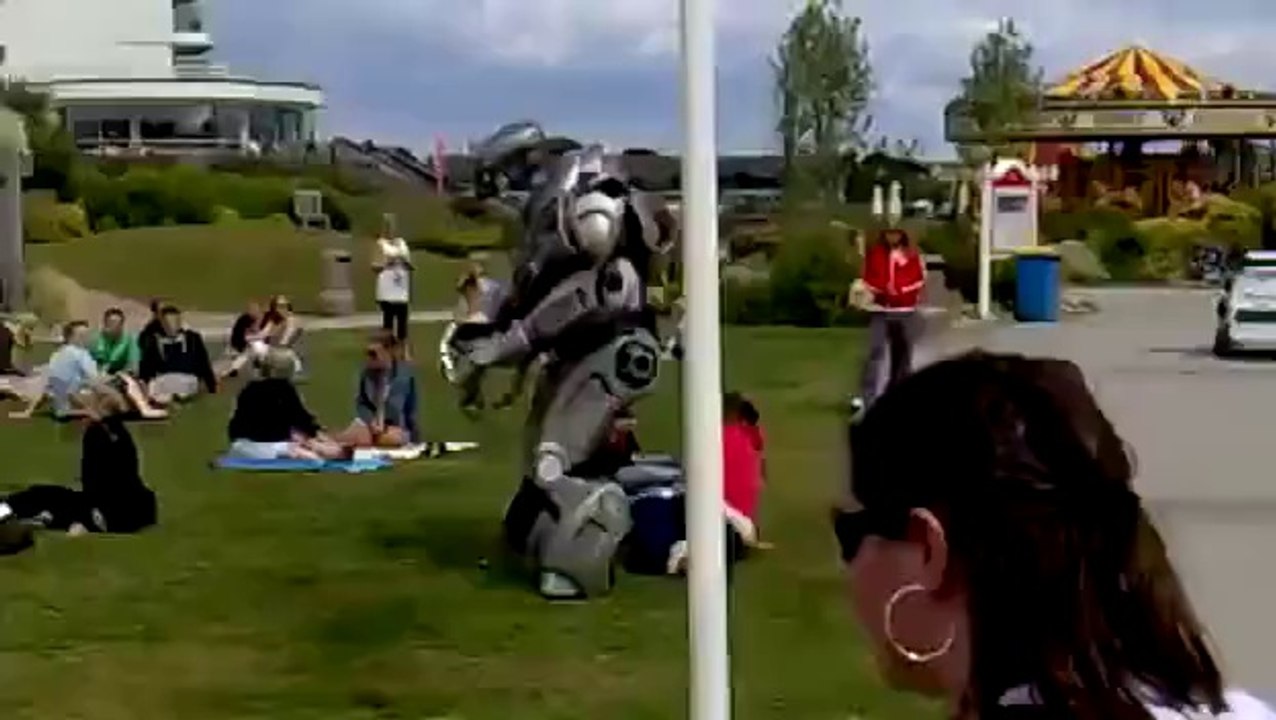 Roboot Dancing within Public in USA