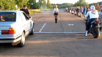 Kızı Görünce Feleği Şaşan Motor Sürücüsü