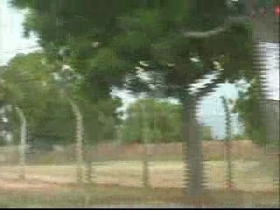 தமிழ் Irulukkul_erikinra