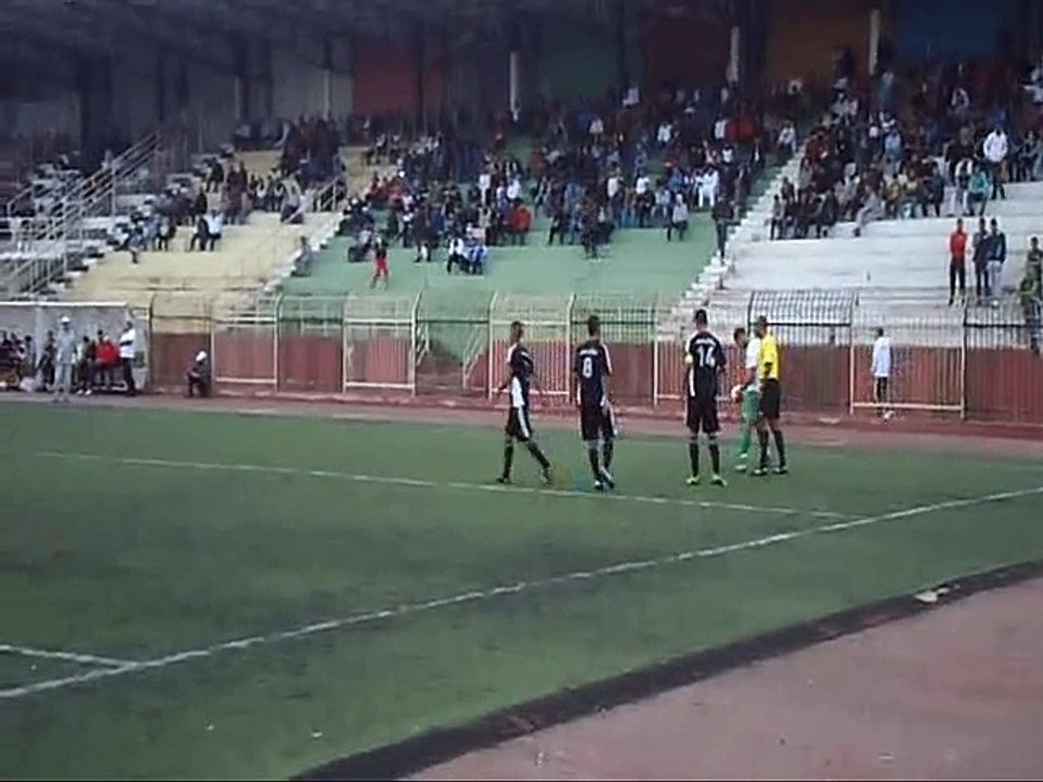 NRZ 0 MCA 7-foot senior à Zeralda-04.11.2014-coup franc MCA