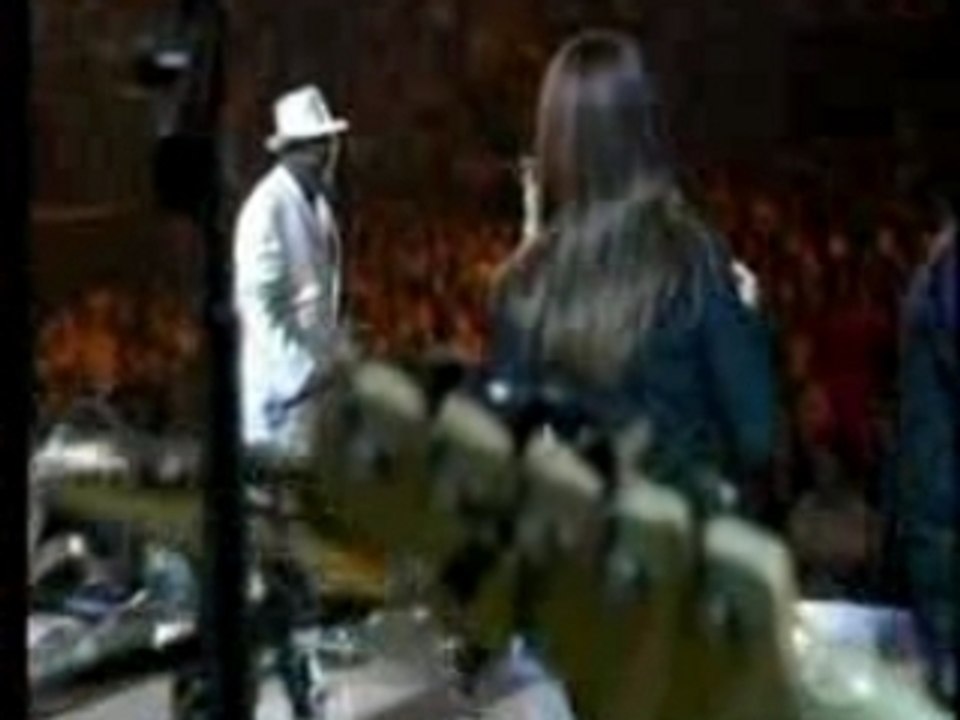 Ashanti & Isley brothers-whos  that lady