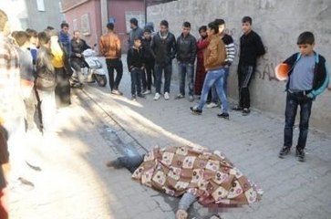 Cizre'de Vatandaşlar Sokak Ortasında Erkek Cesedi Buldu