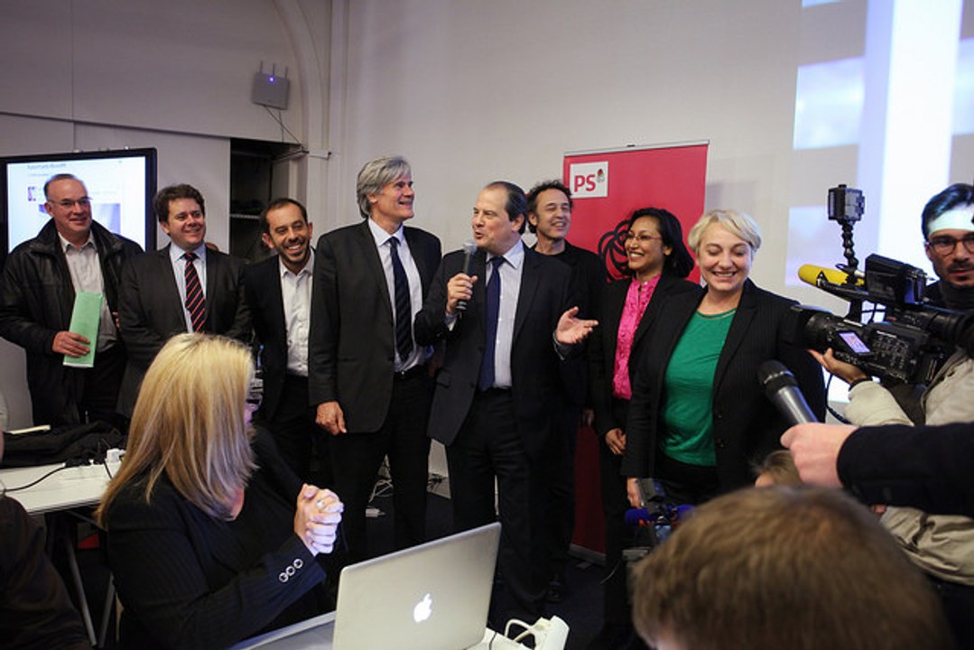 Retour sur la Support party organisée à Solférino pour l'émission «En direct avec les Français» #DirectPR