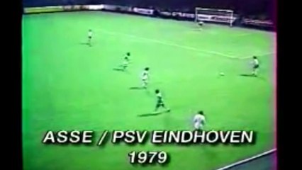 FOOTBALL MONDIAL n°37 de 1979 COUPE EUROPE ST-ETIENNE PSV 6-0
