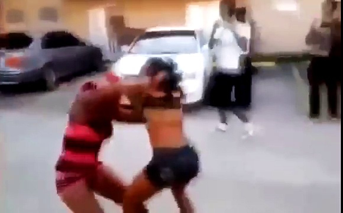girl fight left upper head