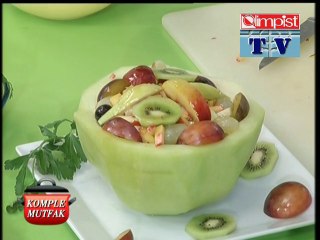 BALLI KAVUNDA MEYVE SALATASI